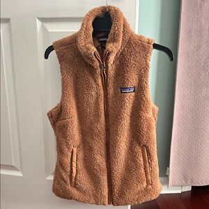 NWT Patagonia Tan Sherpa Vest